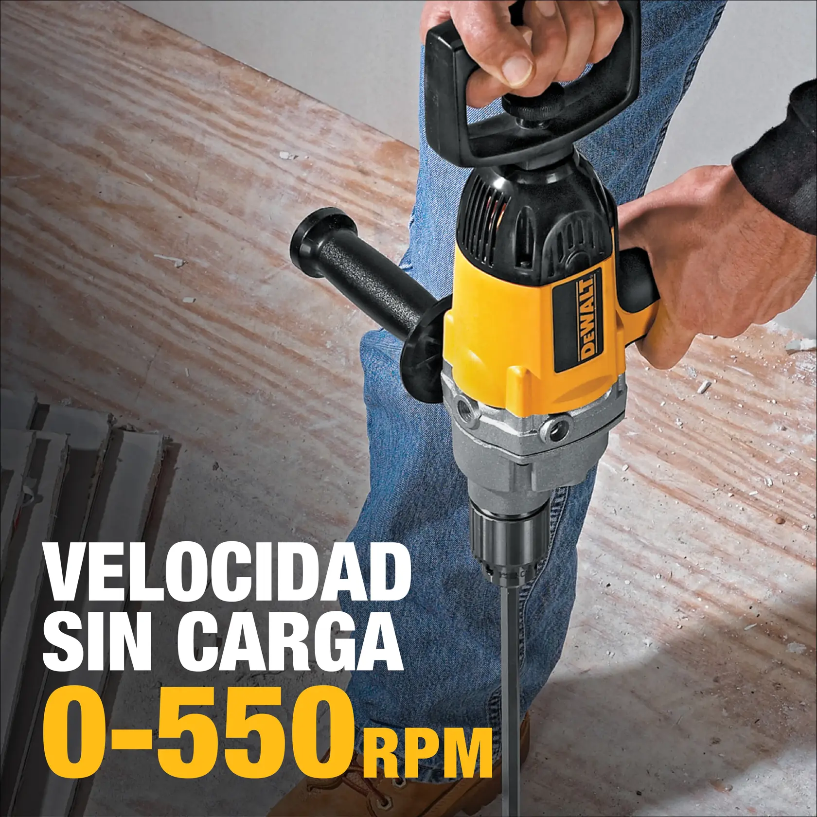 DEWALT® Taladro Tipo Espada de 1/2" (13mm) de 710W de Velocidad Variable Reversible