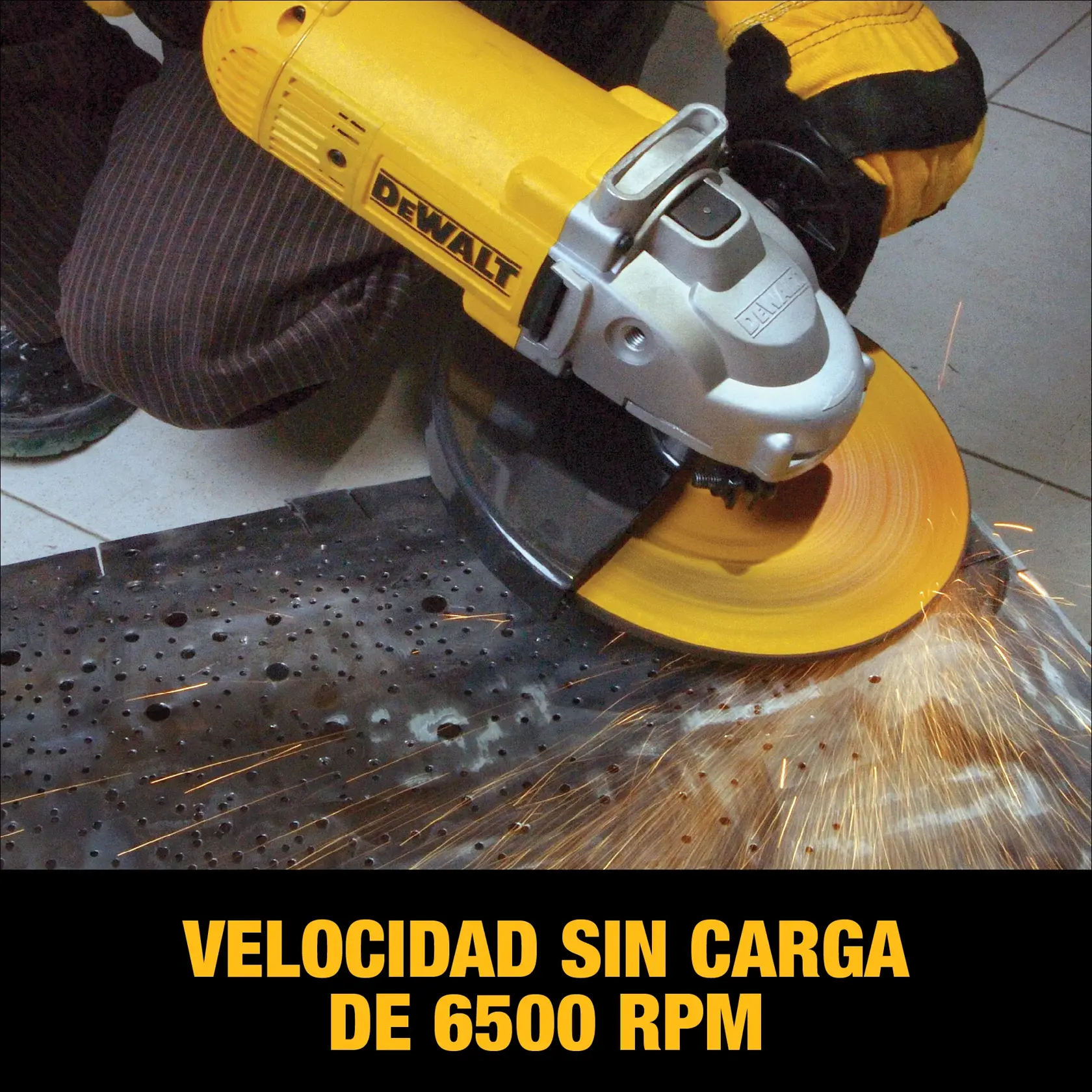 DEWALT® Esmeriladora Angular de 9" (230mm), 2200W con Interruptor de Paleta