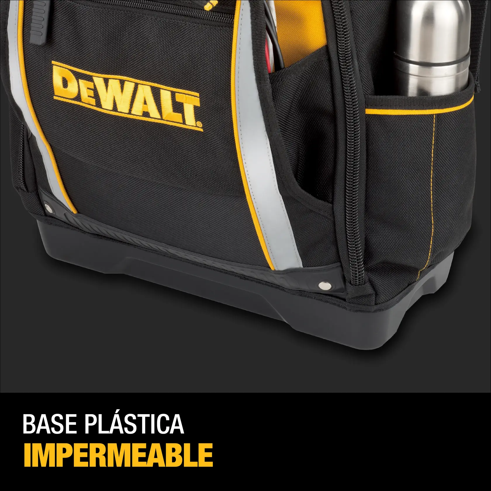 DEWALT® Mochila para Herramientas con 36 Compartimentos
