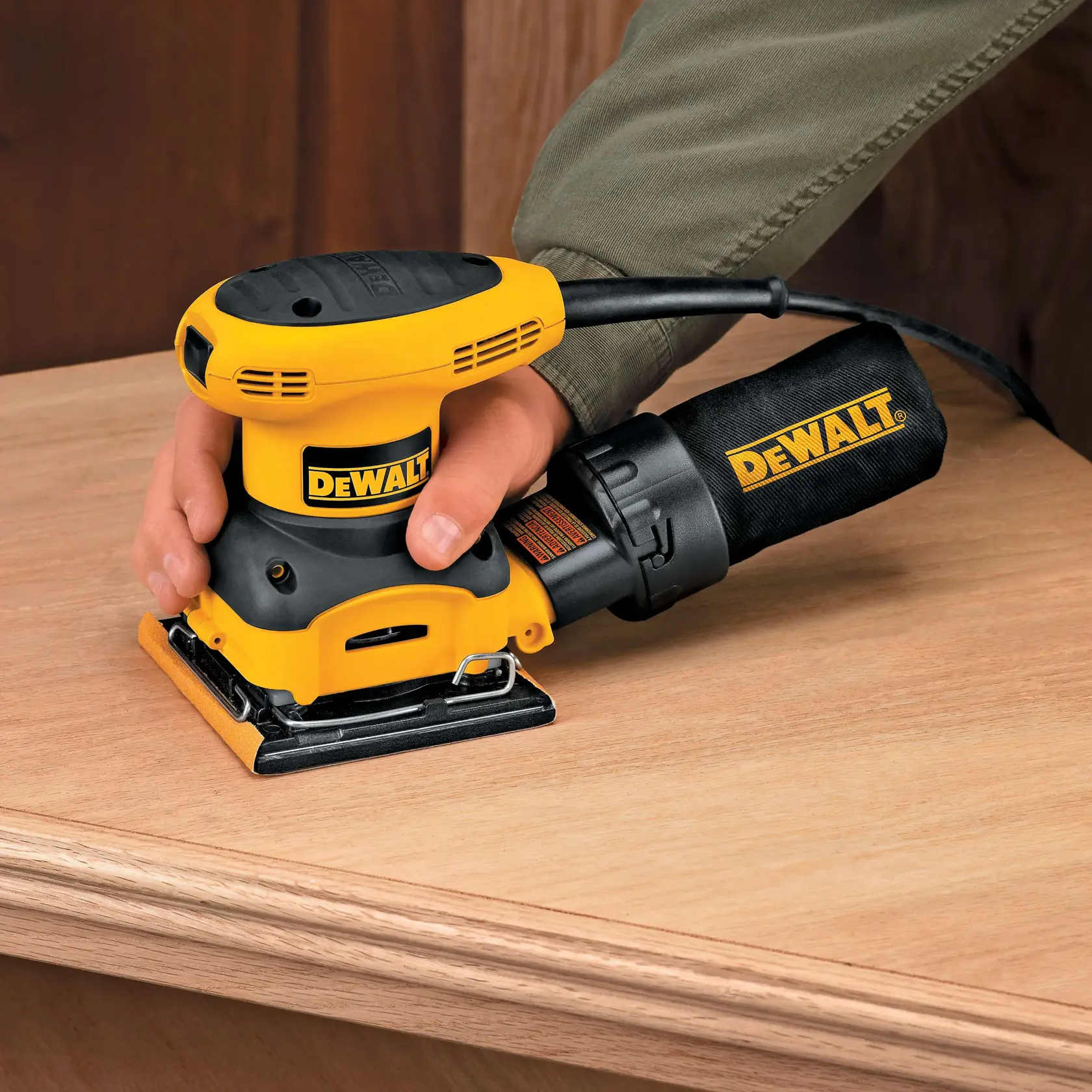 DEWALT® Lijadora de Banda de 1/4" de Hoja