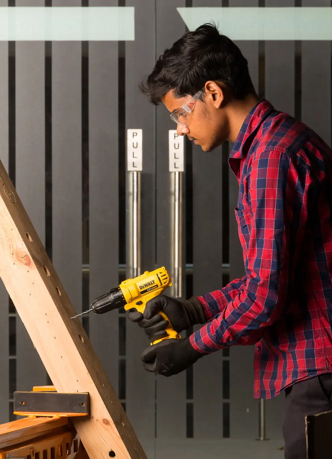 DEWALT® XTREME™ 12V MAX* Kit de Taladro Atornillador de 3/8" (10mm) Inalámbrico con (1) Batería de Ion de Litio y Cargador