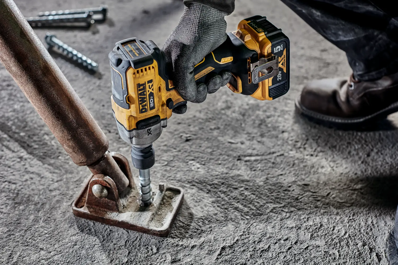 DEWALT® 20V MAX* XR® Llave de Impacto de 1/2" (13 mm) de Rango Medio (Solo Herramienta)