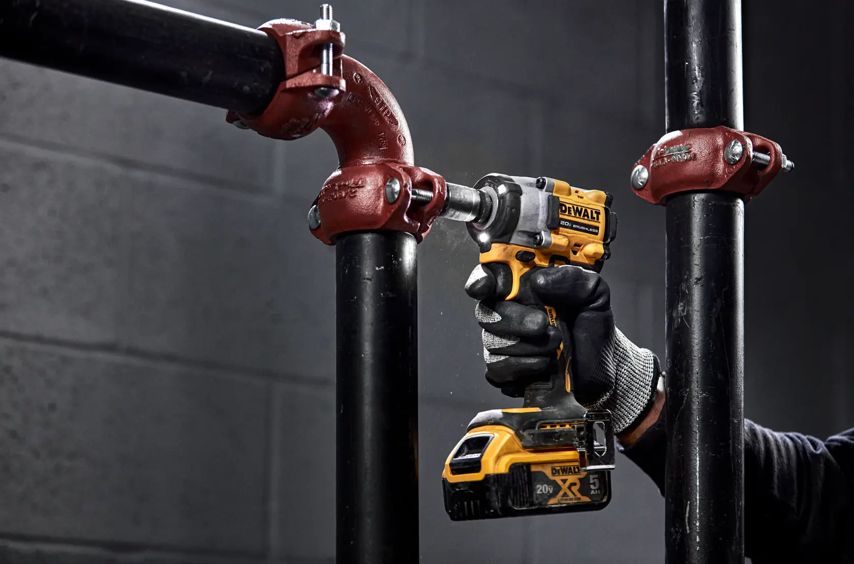 DEWALT® 20V MAX* Llave de Impacto de 1/2-in (13mm) Inalámbrica (Solo Herramienta)