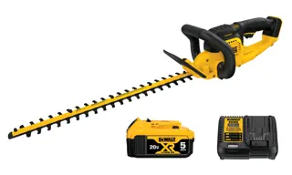 Lithium ion hedge trimmer with its complete kit