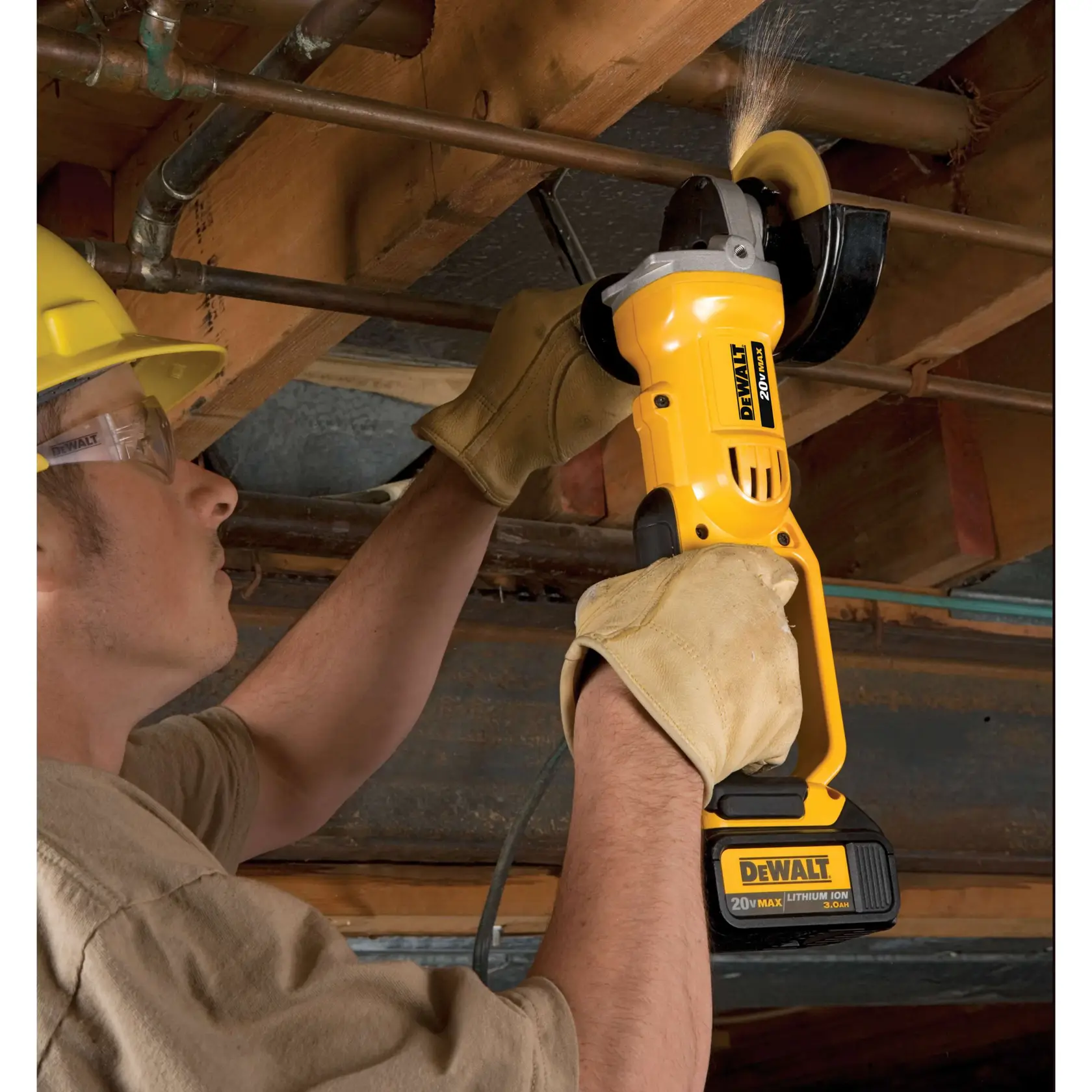 DEWALT® 20V MAX* Combo de Taladro Percutor/Atornillador de 1/2" (13mm) y Esmeriladora Angular de 4-1/2" (115mm) Inalámbrico sin Carbones con (2) Baterías de 5.0 Ah y Cargador con Caja TSTAK®