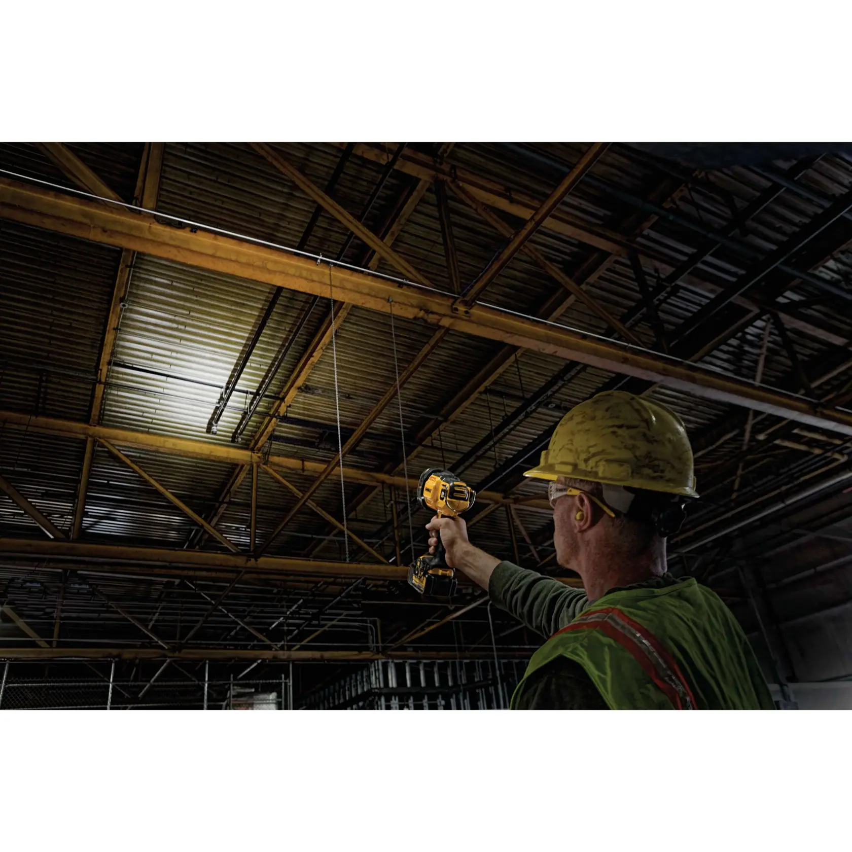 DEWALT® 20V MAX* Luz LED de Trabajo (Solo Herramienta)