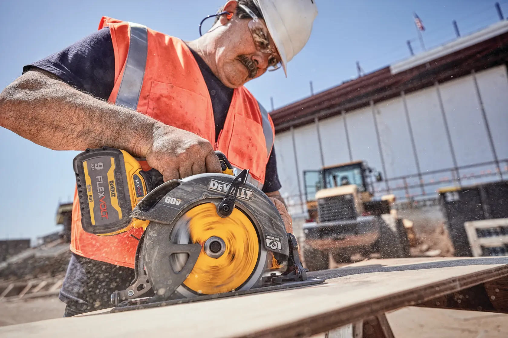 FLEXVOLT brushless cordless circular saw with brake in action.