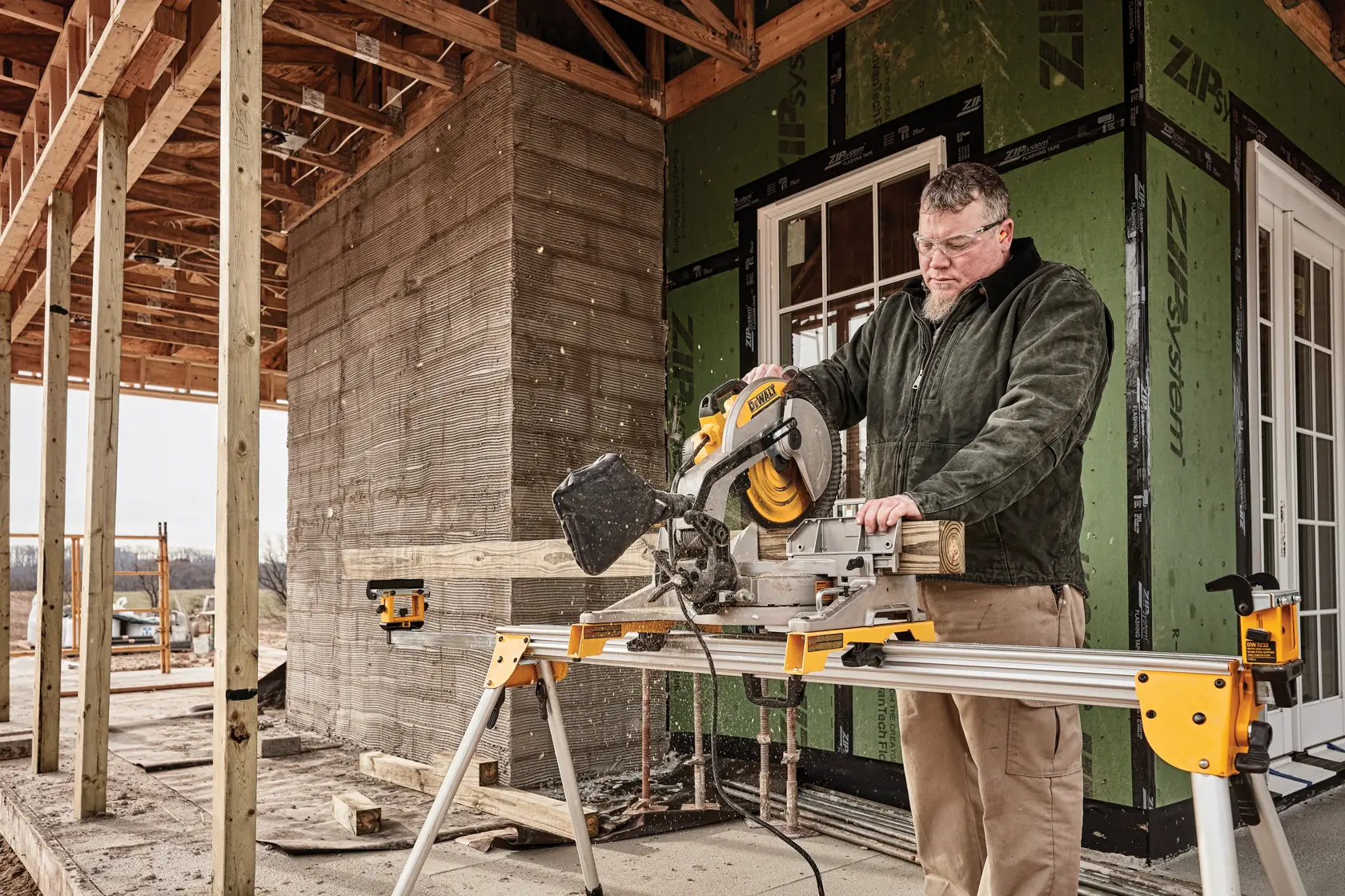 DEWALT® Hoja de Sierra de Uso General de 10 Pulg. 24D