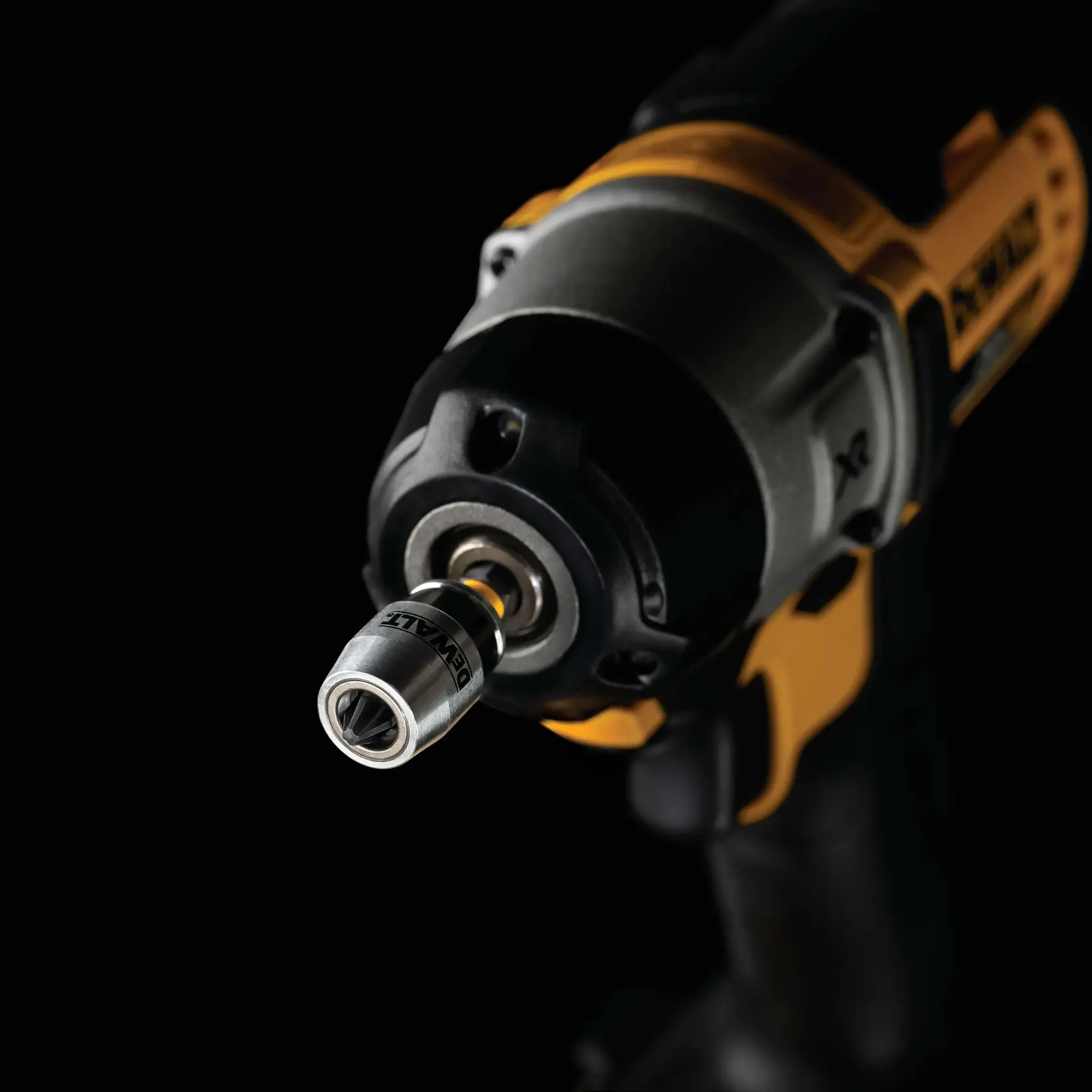 DEWALT® Set de Punta Reforzada PH#2 y Manguito FLEXTORQ® IMPACT READY®