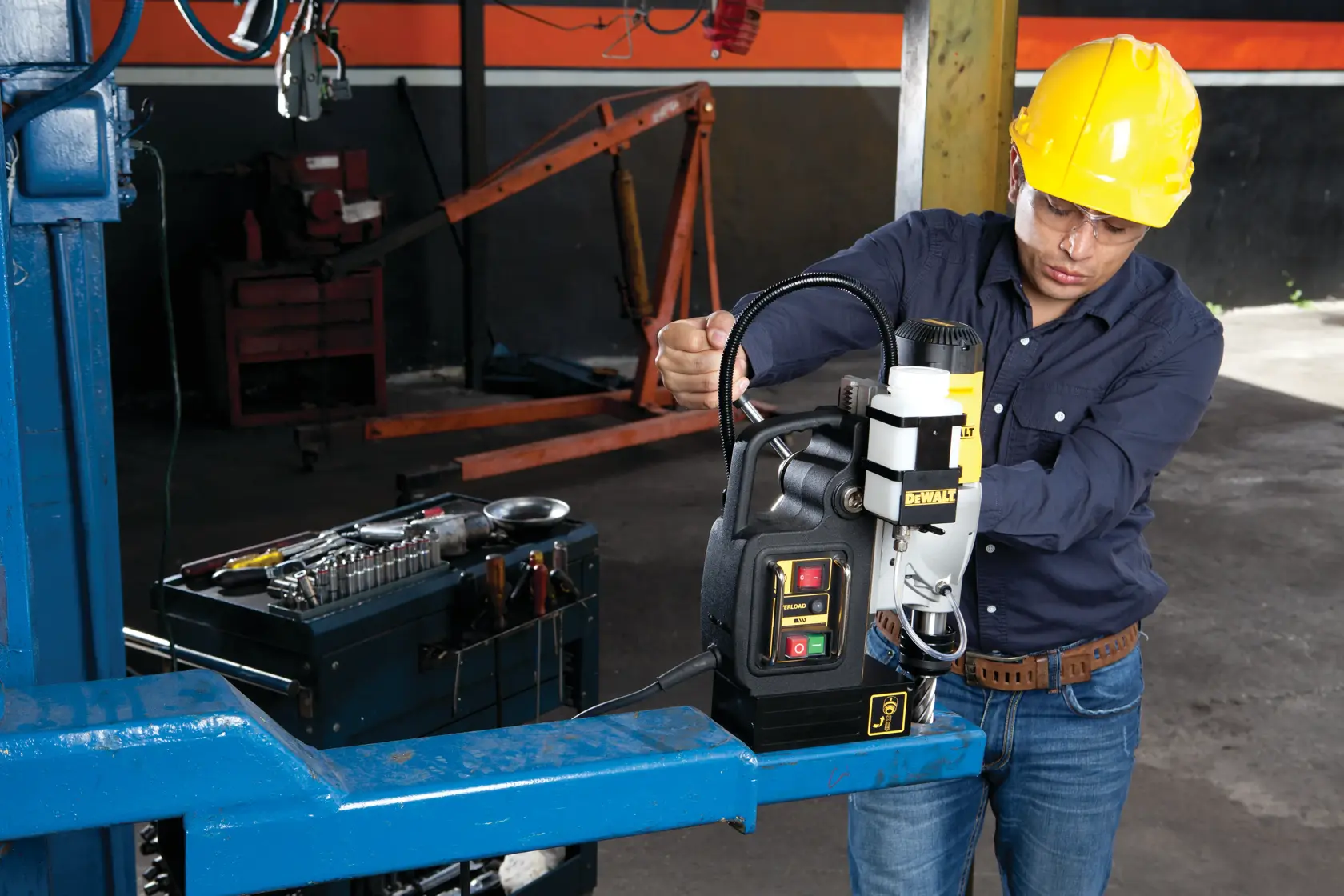 DEWALT® Taladro Magnético de 2" (50 mm) con Cable de 2 Velocidades